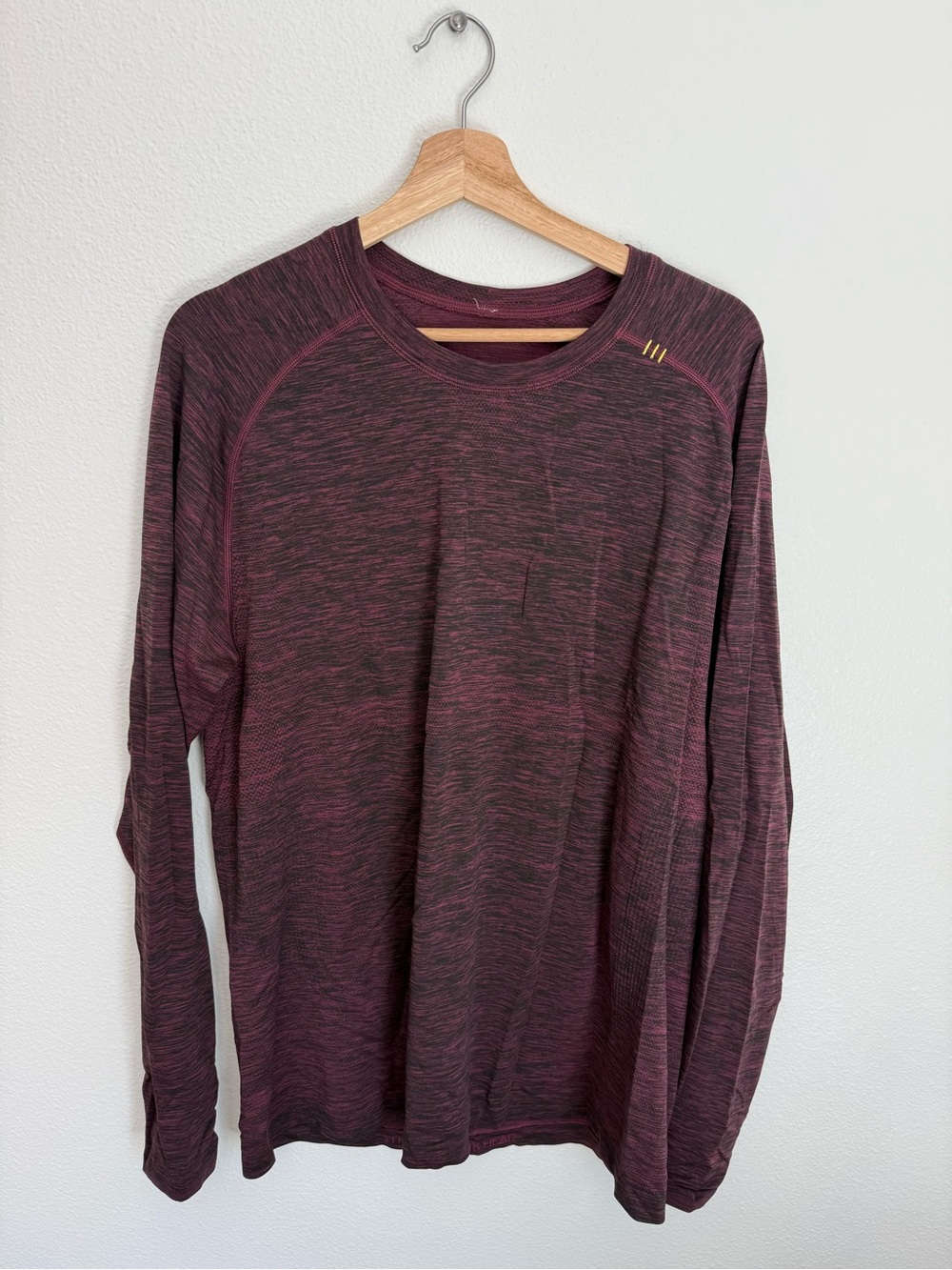 lululemon athletica Men's Long Sleeve Heathered Burgundy Performance Tee
